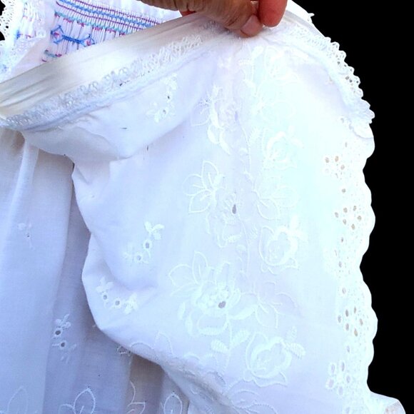 Handmade Baby Girl Dress With Embroidered Smocking & Satin Ribbon Ties Vintage - Picture 8 of 10